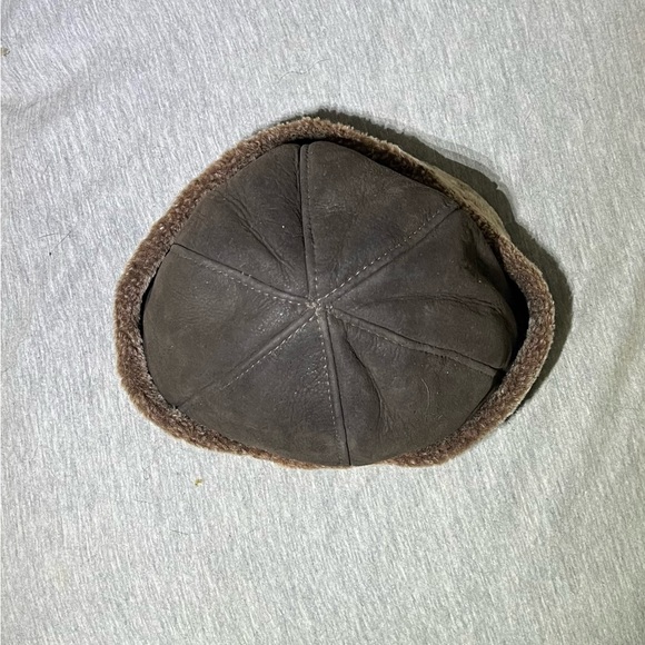 Brown sheepskin beanie Hat - Picture 2 of 8